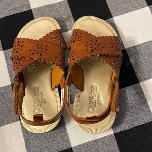 Toddler girl sandals